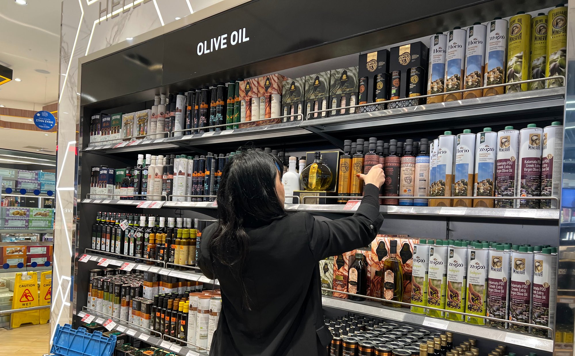 mujer-en-lineal-aceite
